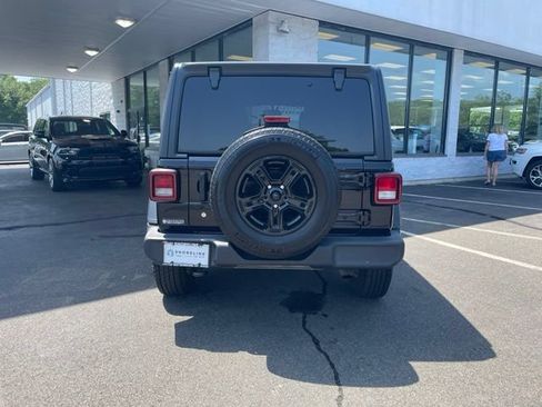 Used 2019 Jeep Wrangler Unlimited Sport S AWD/4WD image 6