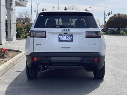 New 2026 Jeep Cherokee Laredo AWD/4WD image 8