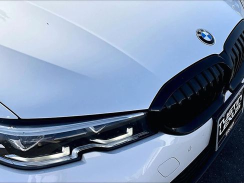 Used 2019 BMW 330i Sedan w/ Convenience Package image 29