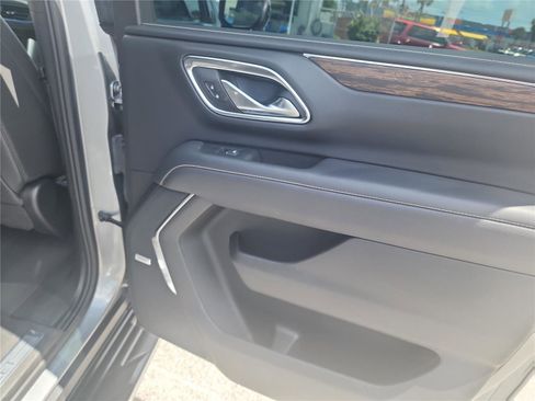 Used 2023 Chevrolet Suburban Premier AWD/4WD image 26