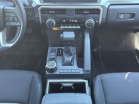 Used 2024 Toyota Tacoma TRD Off-Road image 23