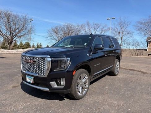 Used 2021 GMC Yukon Denali w/ Denali Premium Package image 1