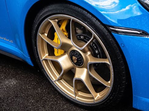 Used 2022 Porsche 911 Turbo S AWD/4WD image 3