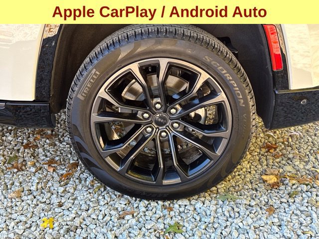 Used 2026 Jeep Grand Wagoneer Summit AWD/4WD image 9