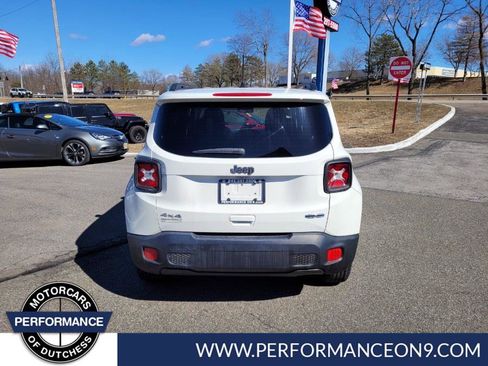 Used 2018 Jeep Renegade Latitude w/ Cold Weather Group image 6