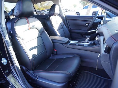 Certified 2025 Nissan Sentra SR w/ SR Premium Package image 12