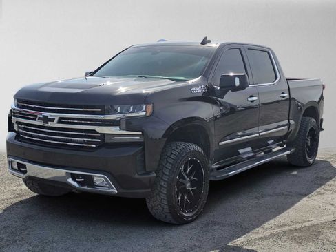 Used 2019 Chevrolet Silverado 1500 High Country w/ Safety Package II AWD/4WD image 7