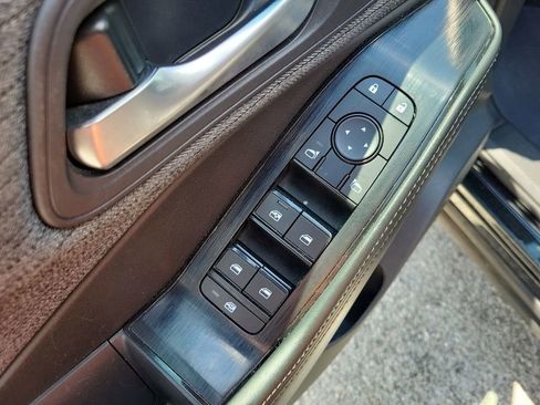 Used 2023 Nissan Rogue SV image 15