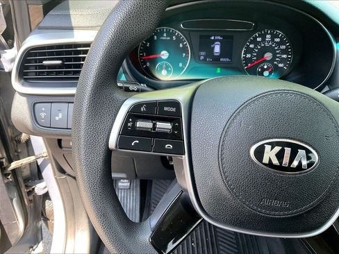 Used 2020 Kia Sorento LX AWD/4WD image 23