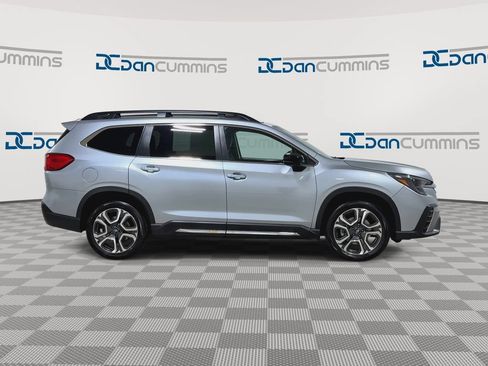 Used 2024 Subaru Ascent Limited AWD/4WD image 9