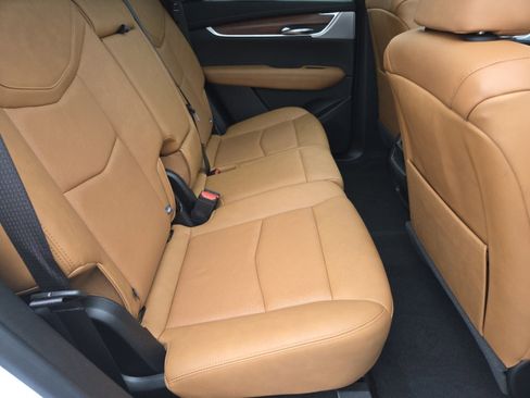 Used 2024 Cadillac XT5 Premium Luxury image 24