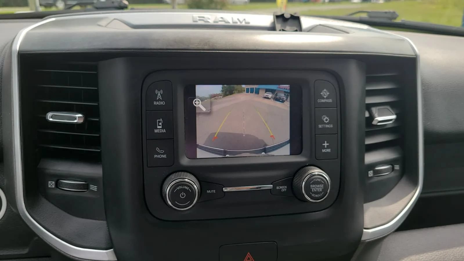 Used 2021 RAM 1500 Big Horn AWD/4WD image 18