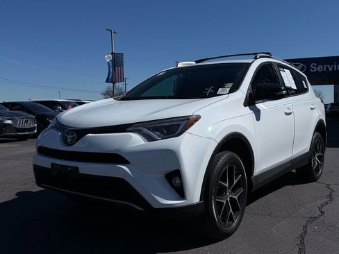 Used 2018 Toyota RAV4 SE w/ Power Extra Value Package image 3