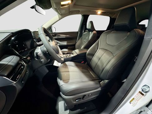 Used 2026 INFINITI QX60 Luxe w/ Cargo Package FWD image 23