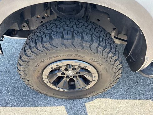 Used 2017 Ford F150 Raptor w/ Equipment Group 802A Luxury image 13