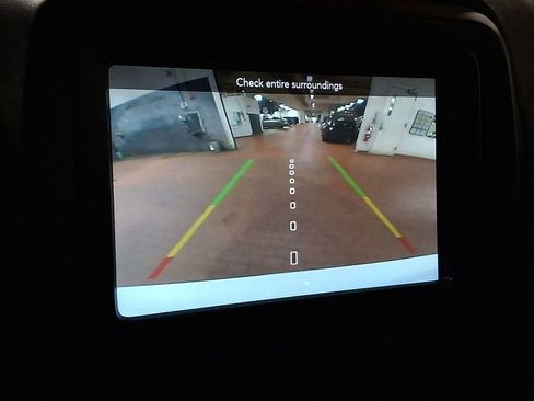 Used 2020 Jeep Renegade Latitude w/ Cold Weather Group image 14