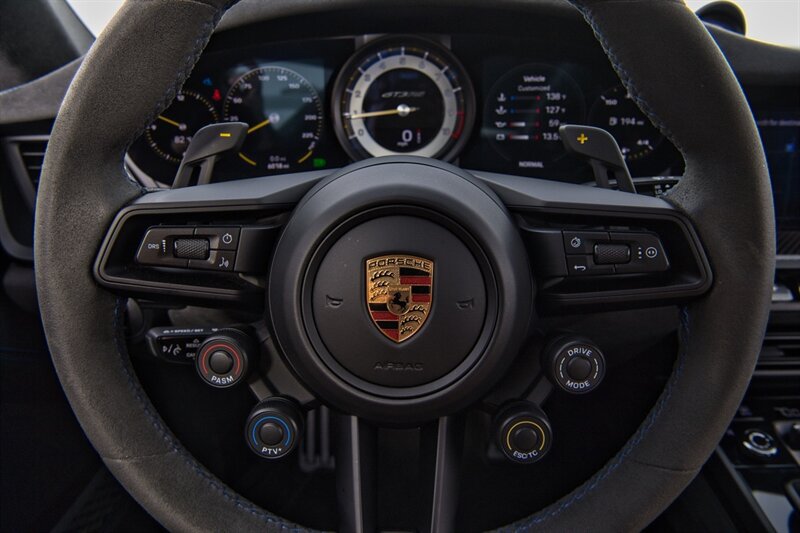 Used 2024 Porsche 911 GT3 RS RWD image 25