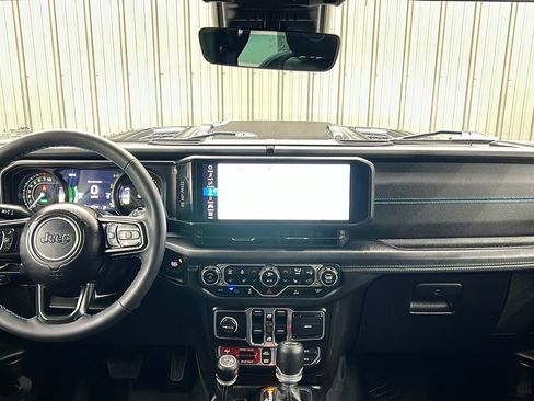 Used 2024 Jeep Wrangler Unlimited Rubicon 4xe w/ Technology Group image 32