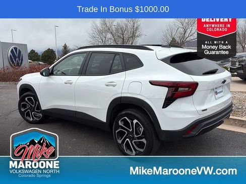 Used 2024 Chevrolet Trax RS w/ Driver Confidence Package image 4