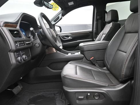 Used 2024 Chevrolet Tahoe High Country AWD/4WD image 17