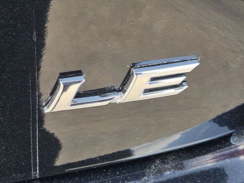 Used 2025 Toyota Camry LE FWD image 11