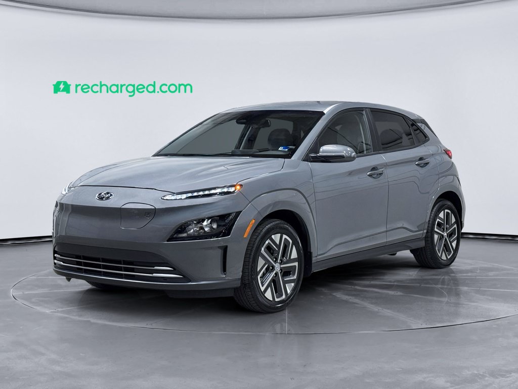 Used 2023 Hyundai Kona SE FWD image 1