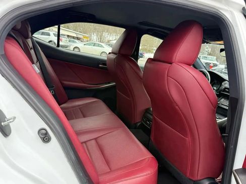 Used 2019 Lexus IS 300 F Sport w/ F Sport Package image 18