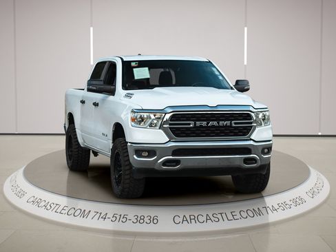 Used 2023 RAM 1500 Big Horn AWD/4WD image 3