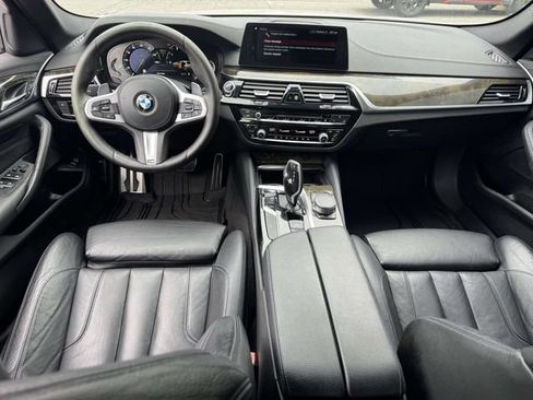 Used 2018 BMW 530i RWD image 15