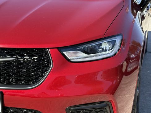 New 2026 Chrysler Pacifica Select w/ S Appearance Package image 8