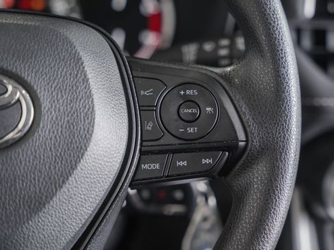 Used 2025 Toyota RAV4 LE image 25