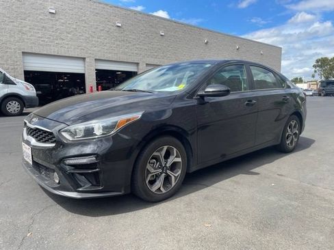 Used 2021 Kia Forte LXS FWD image 4