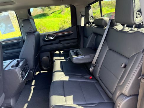 Used 2024 GMC Sierra 1500 Denali w/ Technology Package image 11