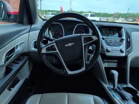 Used 2013 Chevrolet Equinox LT FWD image 2