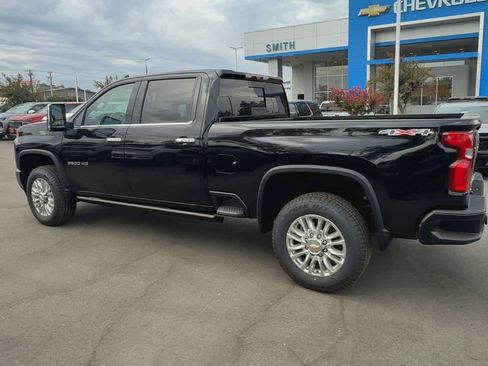 Used 2022 Chevrolet Silverado 3500 High Country w/ LPO, Hitch Package image 5