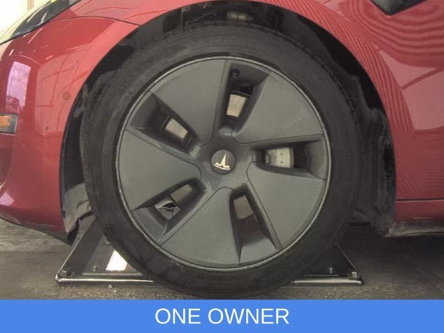 Used 2022 Tesla Model 3 Long Range AWD/4WD image 1