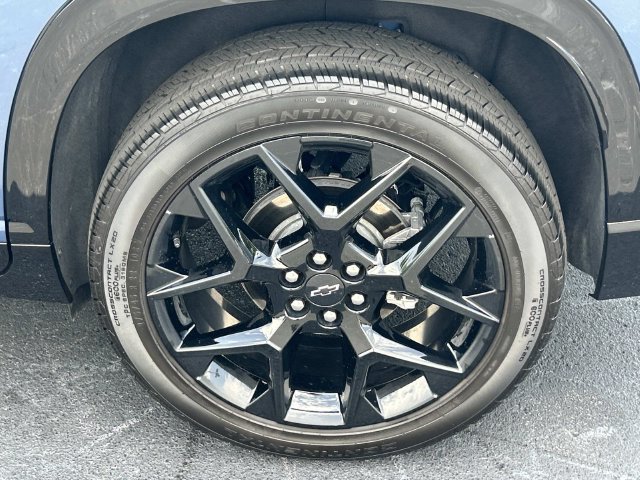 Used 2025 Chevrolet Traverse RS AWD/4WD image 14