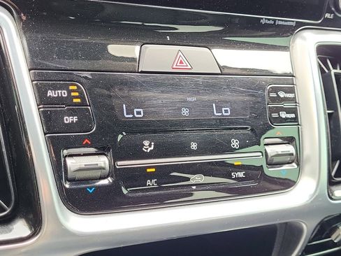 Certified 2022 Kia Sorento SX AWD/4WD image 26