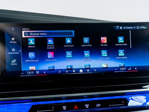 Used 2025 BMW 740i w/ Premium Package image 39