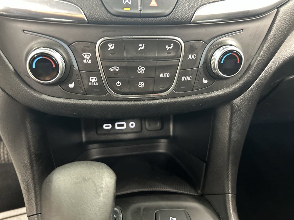 Certified 2022 Chevrolet Equinox LT AWD/4WD image 16