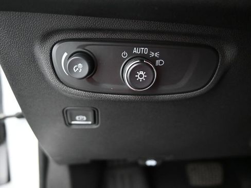 Used 2024 GMC Terrain SLE AWD/4WD image 21
