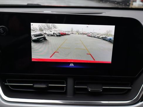 New 2026 Chevrolet Trax LT w/ Sunroof Package FWD image 12