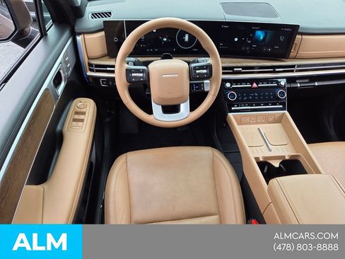 Used 2025 Hyundai Santa Fe Limited FWD image 7