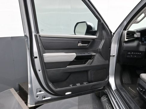 Used 2024 Toyota Tundra Limited w/ Power Package AWD/4WD image 8