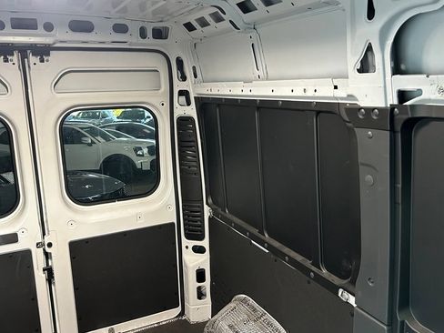 Used 2023 RAM ProMaster 1500 w/ Convenience Group FWD image 14