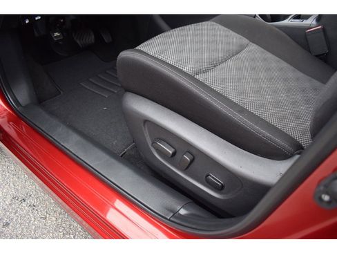 Used 2022 Nissan Rogue Sport SV image 27