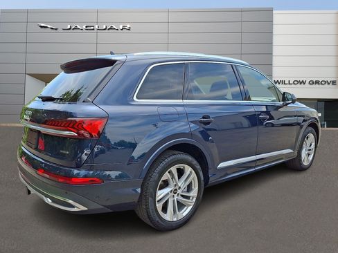 Used 2023 Audi Q7 3.0T Premium Plus AWD/4WD image 2