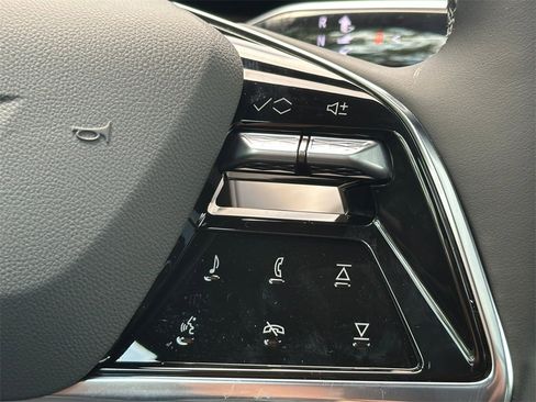 New 2026 Cadillac Vistiq Sport image 35