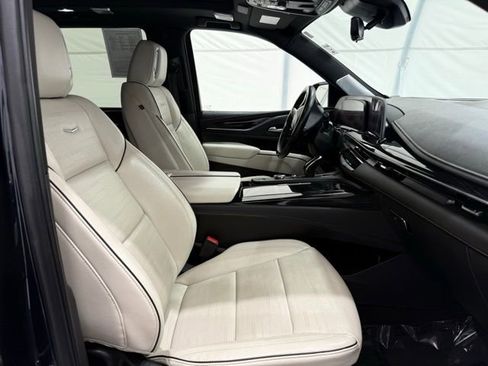 Used 2023 Cadillac Escalade Sport image 22