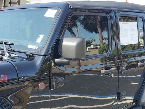 Used 2019 Jeep Wrangler Unlimited Rubicon image 12